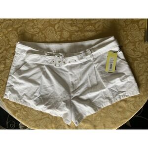 Womens Plus Size Shorts Future Collective White Shorts Size 24